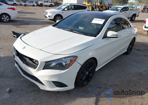 2014 Mercedes-Benz Cla 250 z USA, uszkodzony, nr VIN WDDSJ4EB6EN117203